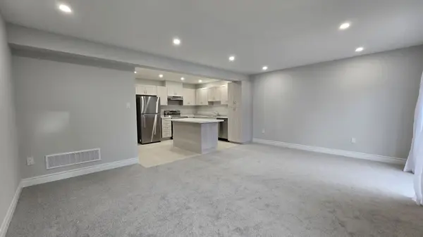 22 McConnell CRES, Bracebridge, ON P1L 0N7