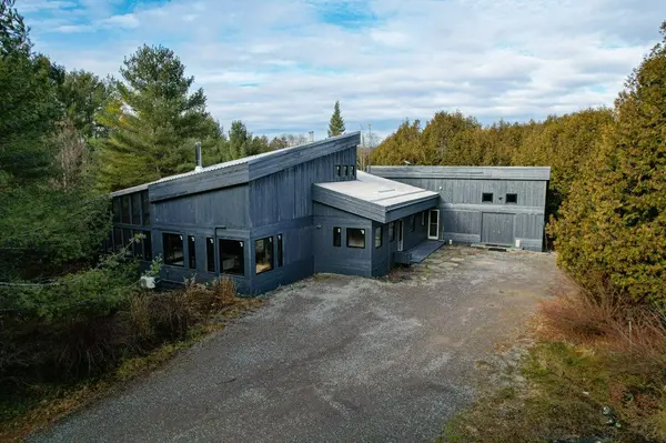 1080 Clydesdale RD, North Kawartha, ON K0L 1A0