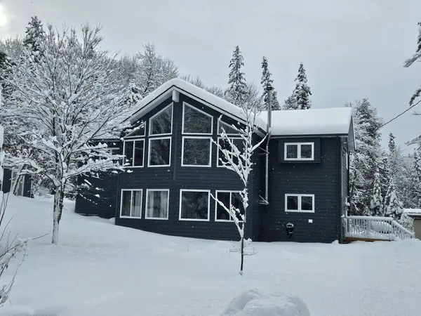 1131 Springdale Park RD, Bracebridge, ON P1L 1W9