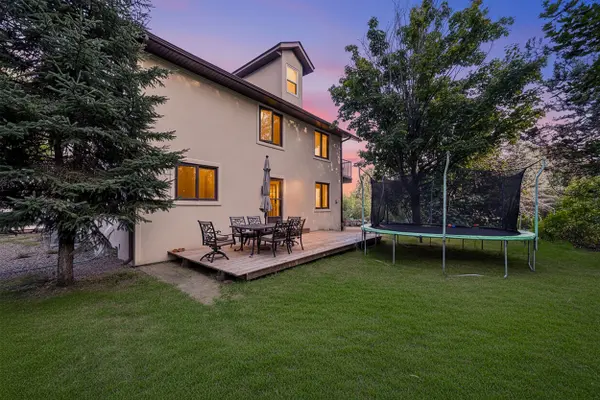 428239 25th Side RD, Mono, ON L9V 1G1