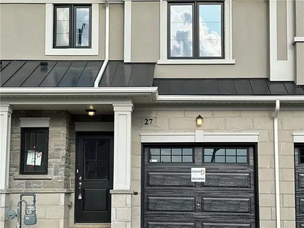 27 Mia DR, Hamilton, ON L9B 0H8