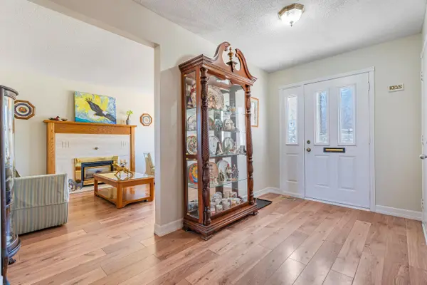 78 Esther AVE, Cambridge, ON N1S 4L6