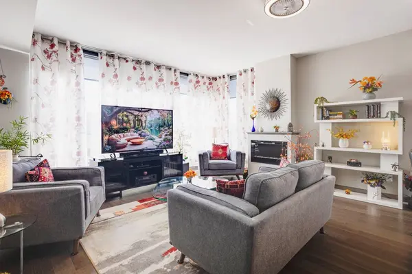 530 De Mazenod AVE #413, Glebe - Ottawa East And Area, ON K1S 5W8