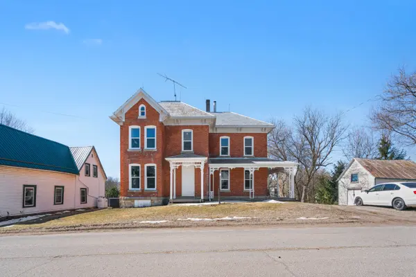 12 Kingston ST, Rideau Lakes, ON K0G 1E0