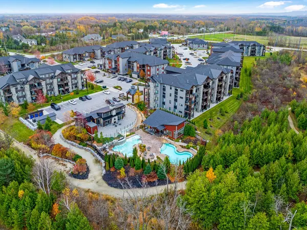 18 Beckwith LN #202, Blue Mountains, ON L9Y 3B6