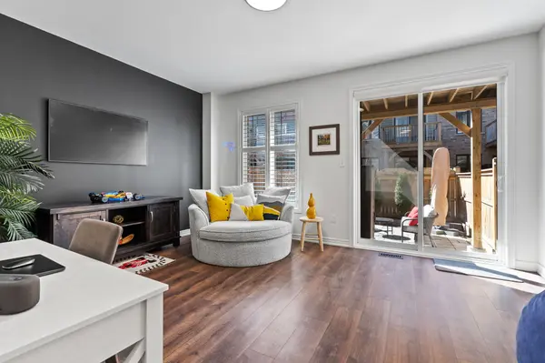 11 Walters LN, Grimsby, ON L3M 0H2