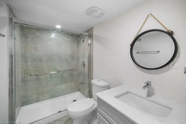 78 Couling CRES #LOWER, Guelph, ON N1E 0J8