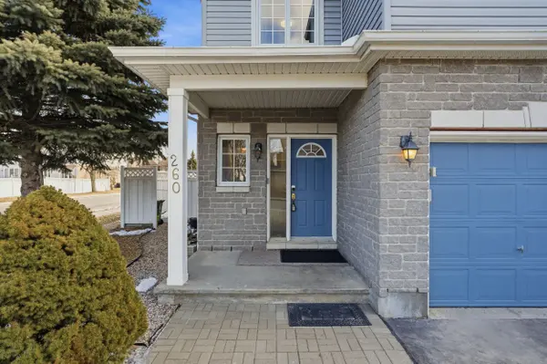 260 Deerfox DR, Barrhaven, ON K2J 4Z2