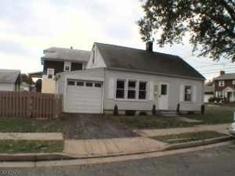 415 Knopf St, Manville Boro, NJ 08835