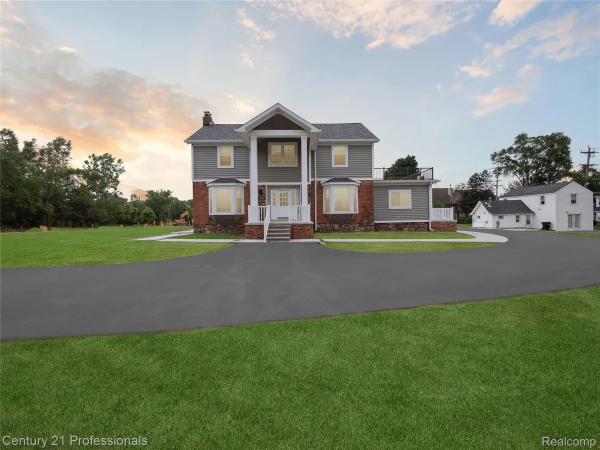 21120 Halsted RD, Northville, MI 48167