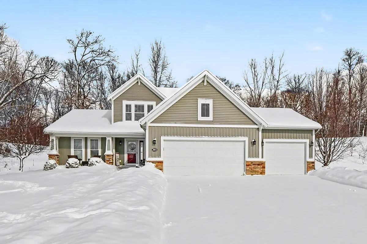 2612 Orange CT SE, Cascade Twp, MI 49546