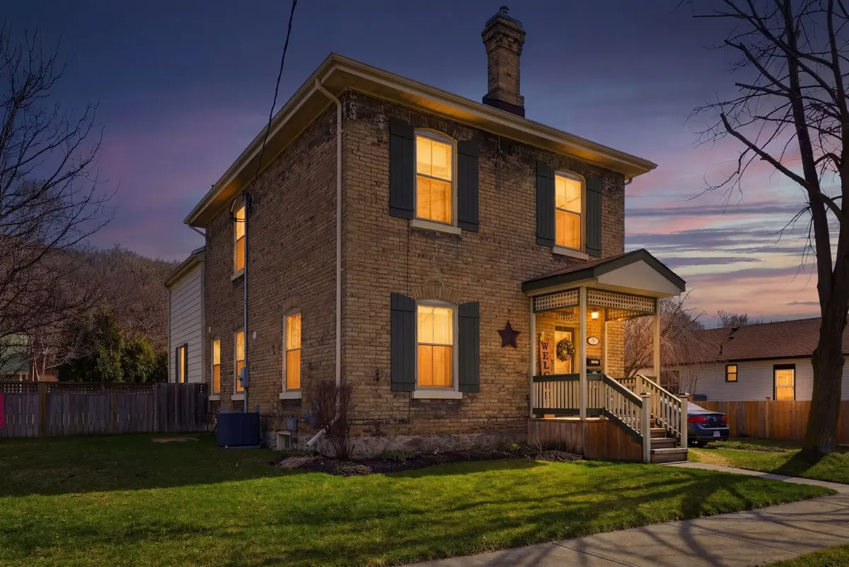 9 Willow ST, Brant, ON N3L 2K5