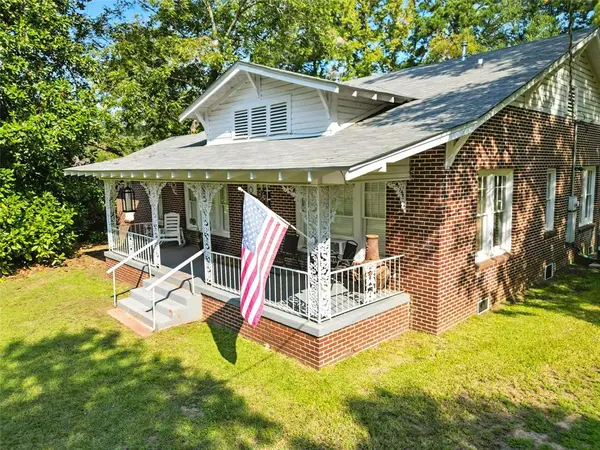 814 E PALMETTO Avenue, Plain Dealing, LA 71064