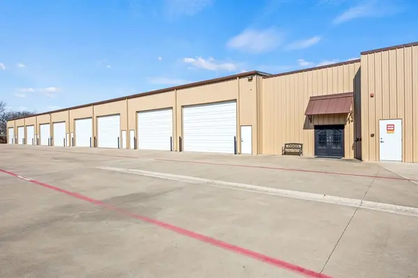 853 Main Street #A2, Lake Dallas, TX 75065