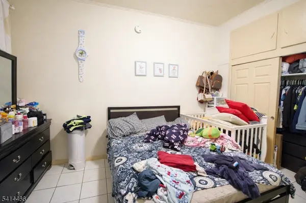 802 3Rd Ave, Elizabeth City, NJ 07202