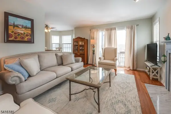 1 Pinehurst Dr, Washington Twp., NJ 07882