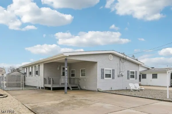 21 Lake Michigan Dr, Little Egg Harbor Twp., NJ 08087