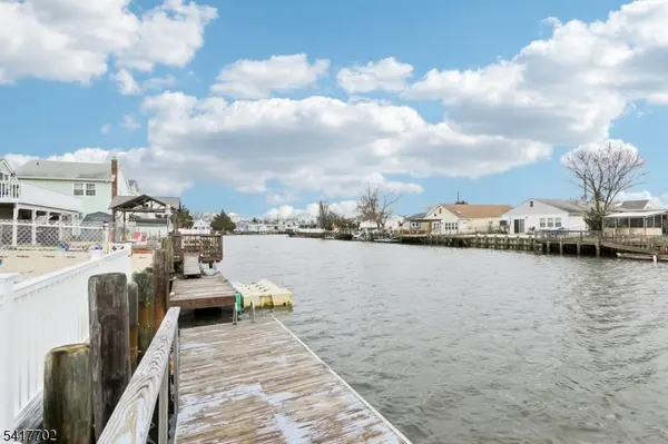 21 Lake Michigan Dr, Little Egg Harbor Twp., NJ 08087