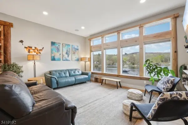 259 Cupsaw Dr, Ringwood Boro, NJ 07456