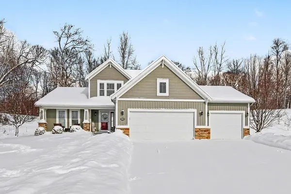 2612 Orange CT SE, Cascade Twp, MI 49546