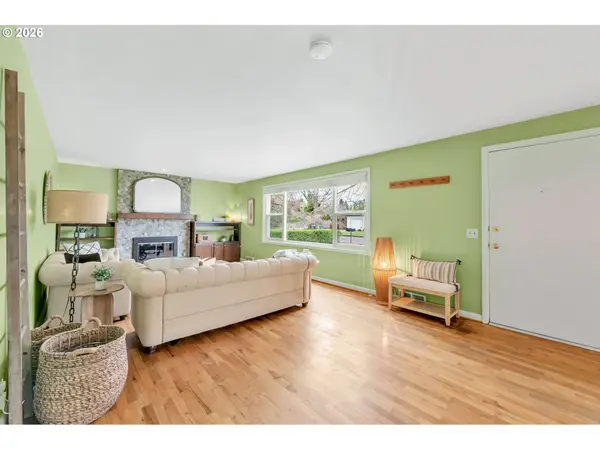 1555 ESCALANTE ST, Eugene, OR 97404