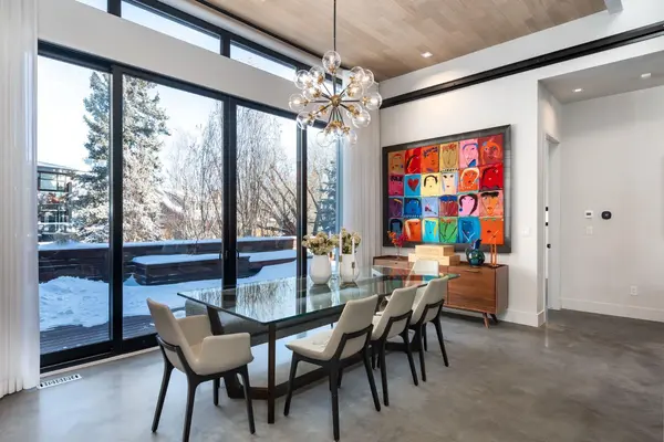 411 Cliffe AVE SW, Calgary, AB T2S 0Z3