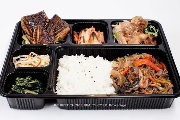 220 Yonge ST #F003, Toronto C01, ON M5B 2H1