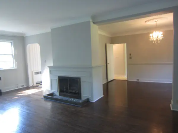 180 Strathgowan AVE, Toronto C04, ON M4N 1C3