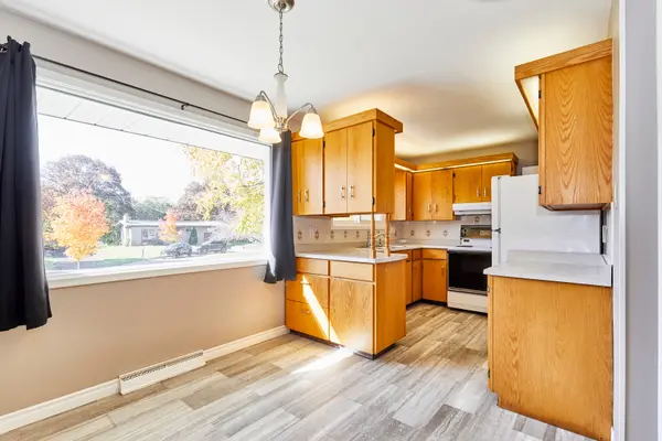 155 Laurel CT #Main, Oshawa, ON L1G 6M6