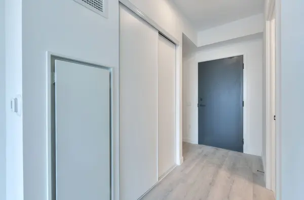 1635 Military TRL #729, Toronto E10, ON M1C 1B2