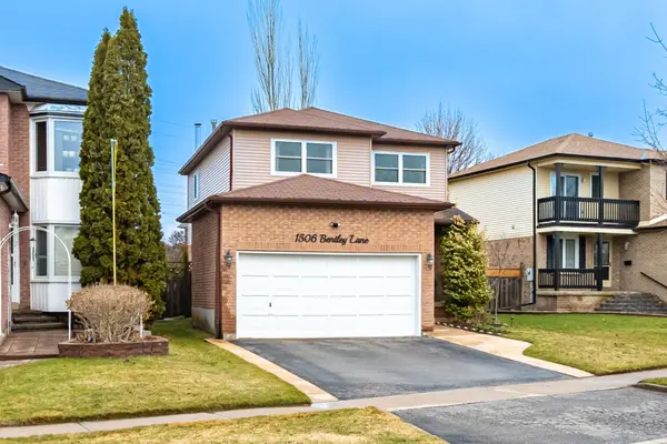 1506 Bentley LN, Pickering, ON L1X 2M5