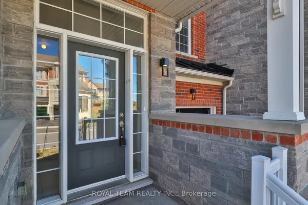 25 Sandwell ST, Vaughan, ON L4H 4S4