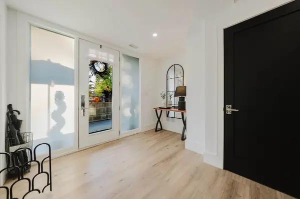 15 Rodcliff RD, New Tecumseth, ON L0G 1W0