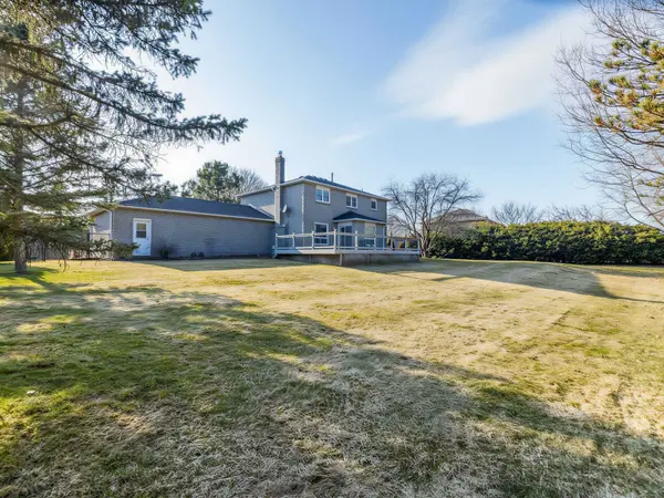 23 Veronica CRES, East Gwillimbury, ON L0G 1V0