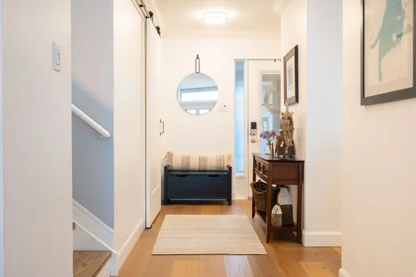 9 Davy Point CIR #9, Georgina, ON L4P 3H2