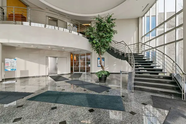 2305 Wyecroft RD #201, Oakville, ON L6L 6R2