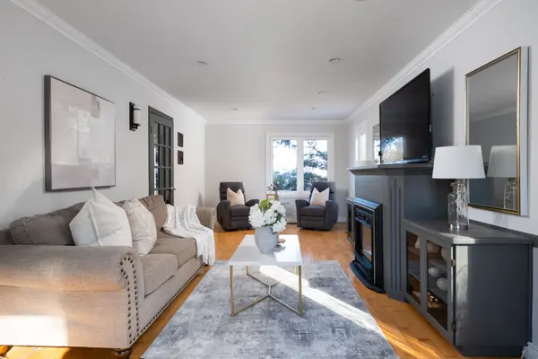 14227 Trafalgar RD, Halton Hills, ON N0B 1H0