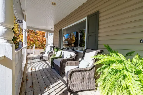 698 BARRYVALE RD, Greater Madawaska, ON K0J 1H0