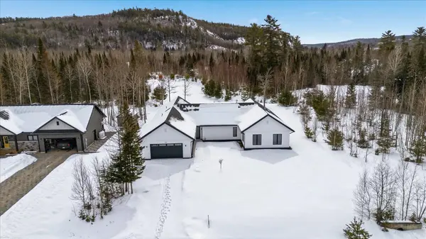 40 Bancroft Ridge DR, Bancroft, ON K0L 1C0