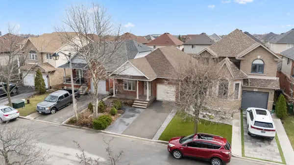 39 McKibbon AVE, Hamilton, ON L0R 1P0