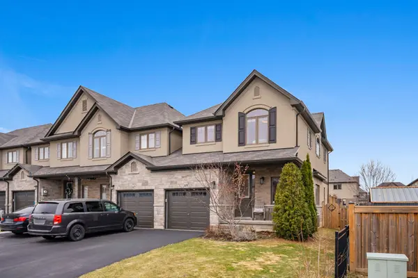 69 John Frederick DR, Hamilton, ON L9G 0G6