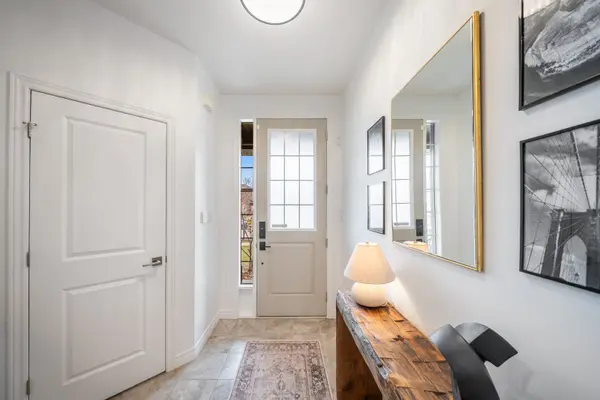 69 John Frederick DR, Hamilton, ON L9G 0G6