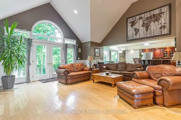 124 Golden Pond DR, South Bruce Peninsula, ON N0H 2T0