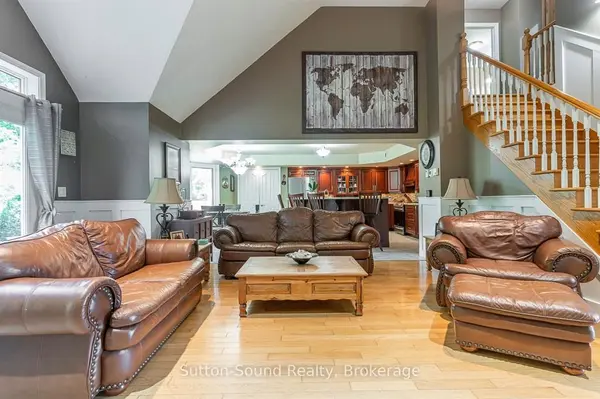 124 Golden Pond DR, South Bruce Peninsula, ON N0H 2T0