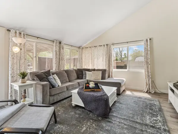 606 Scott AVE, Fort Erie, ON L2A 5G2