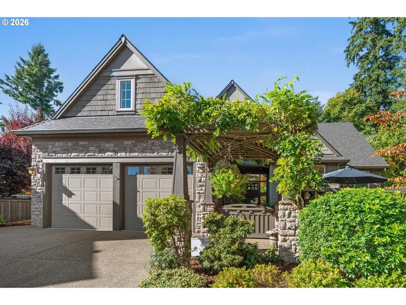 4217 SW 64TH CT, Portland, OR 97221