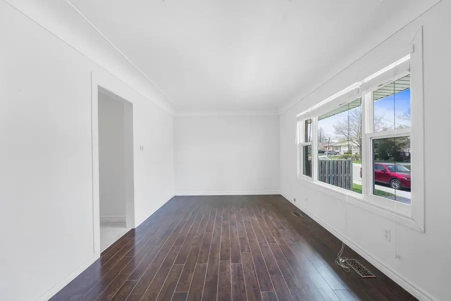 22 Halam AVE #Upper, Hamilton, ON L8V 1Z3