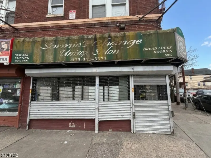 750 S Orange Ave, Newark City, NJ 07106