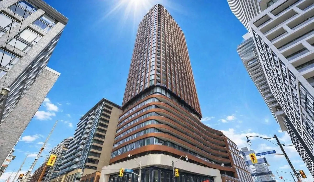 180 Front ST E #4107, Toronto C08, ON M5A 0A9