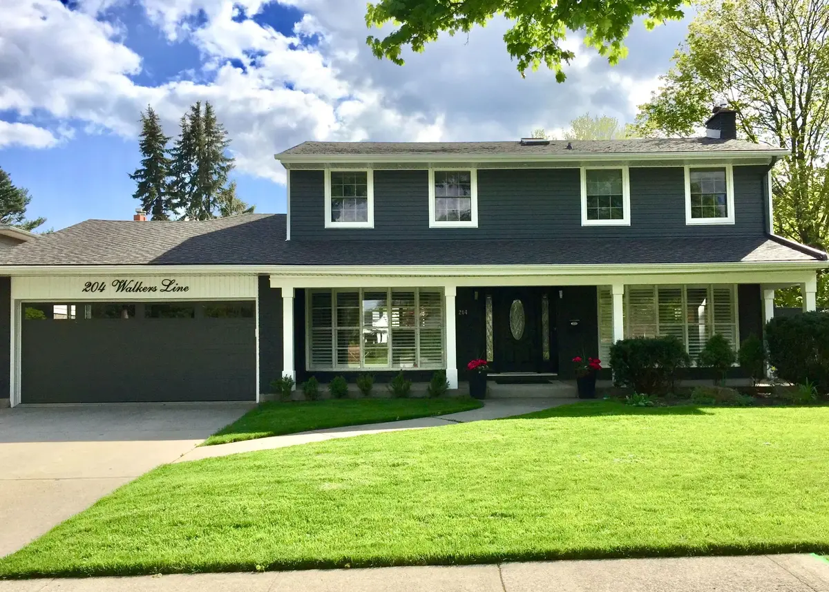 204 Walkers Line, Burlington, ON L7N 2C3